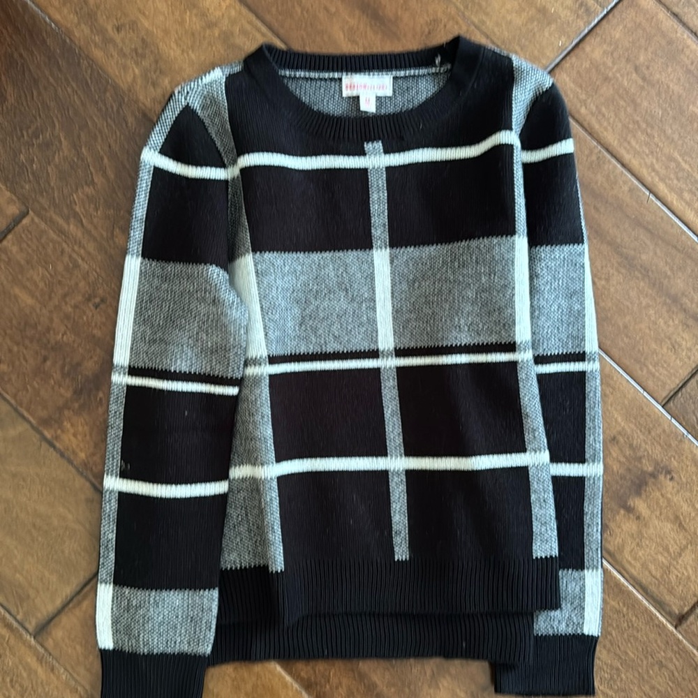 Girls plaid sweater